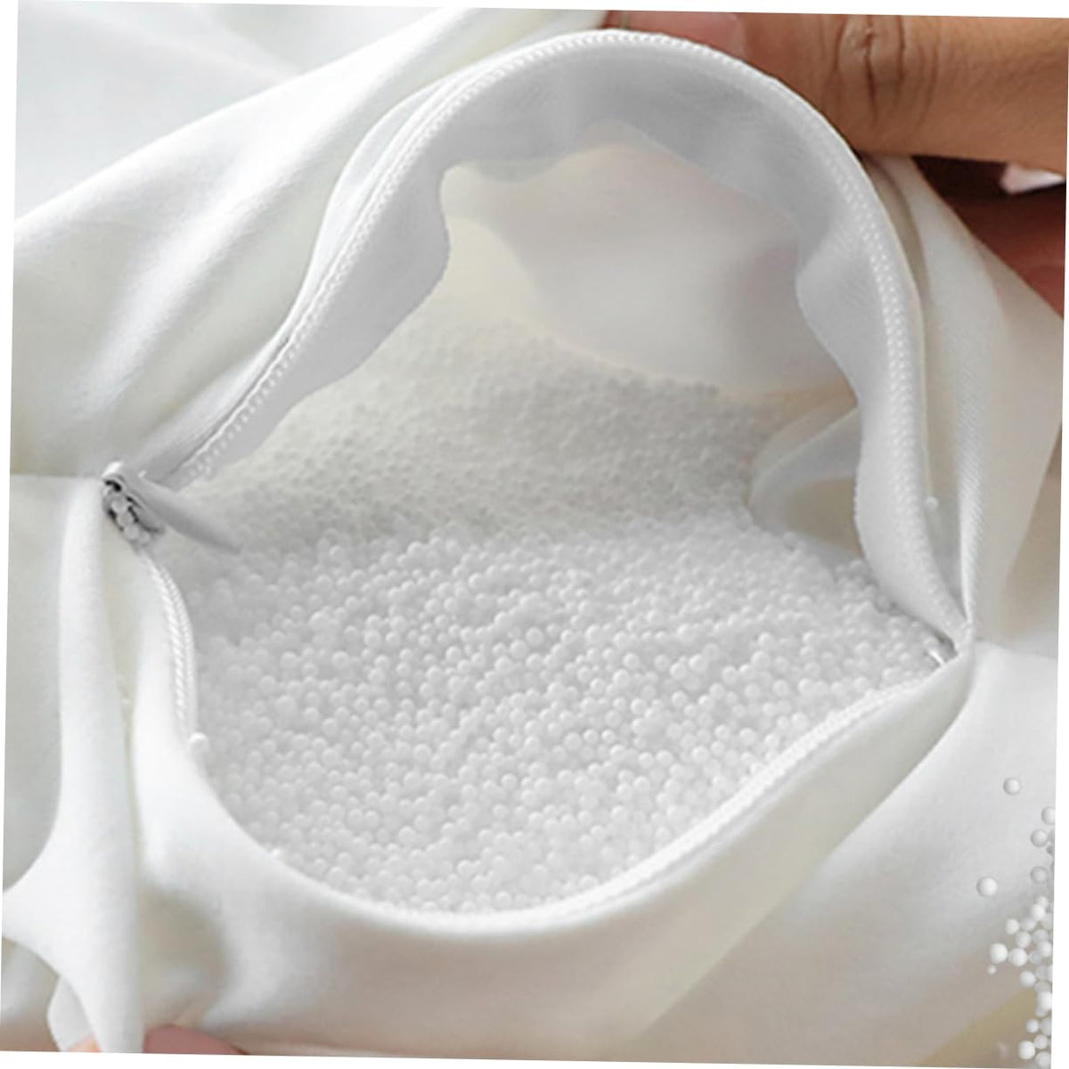 White Soft Foam Stuffing E2963