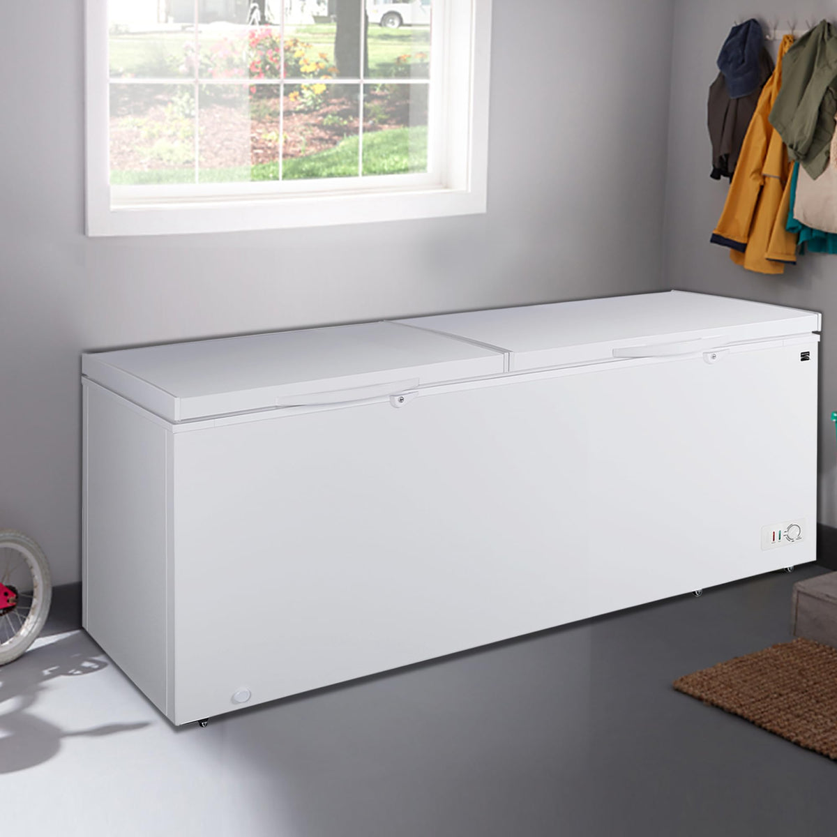 21.0 Cu Ft White Convertible Chest Freezer U861259