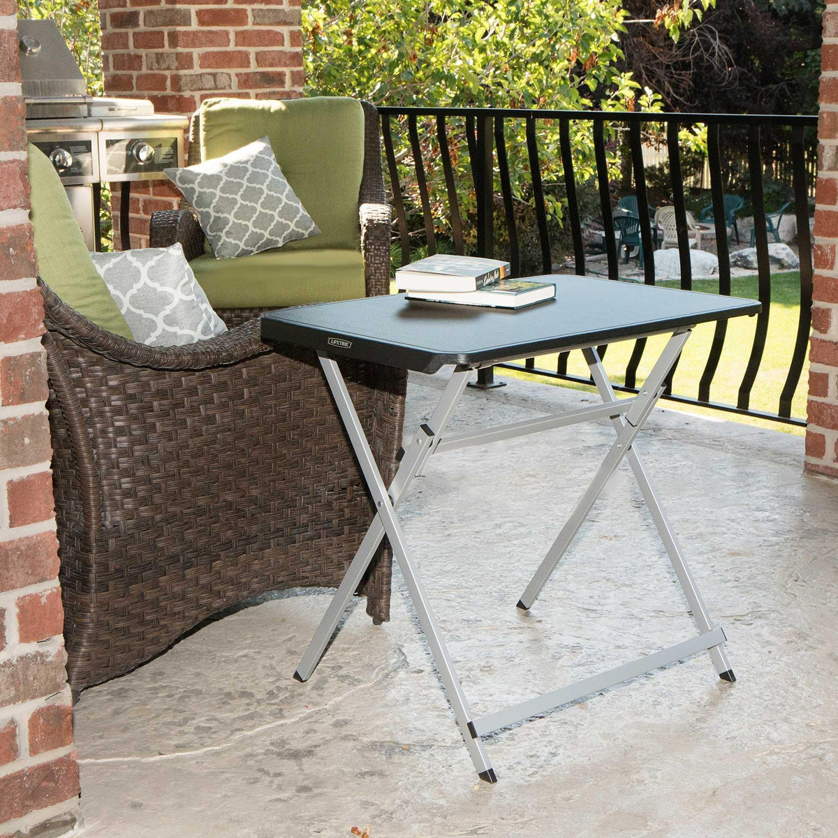30-Inch Folding Table V843